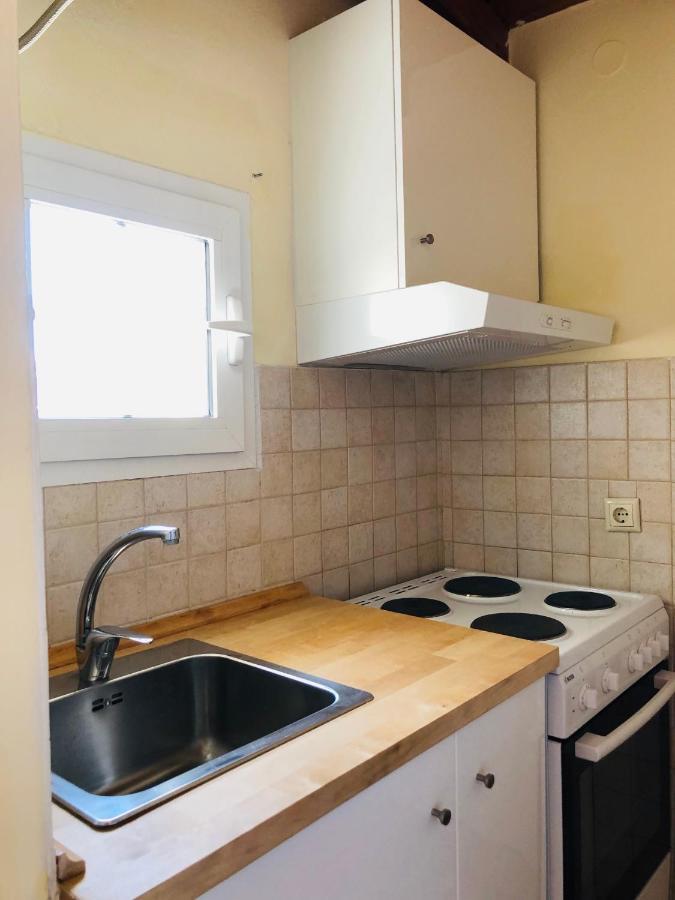 Wooden Ceiling Apartment - Close To City Center Kanali  Ngoại thất bức ảnh
